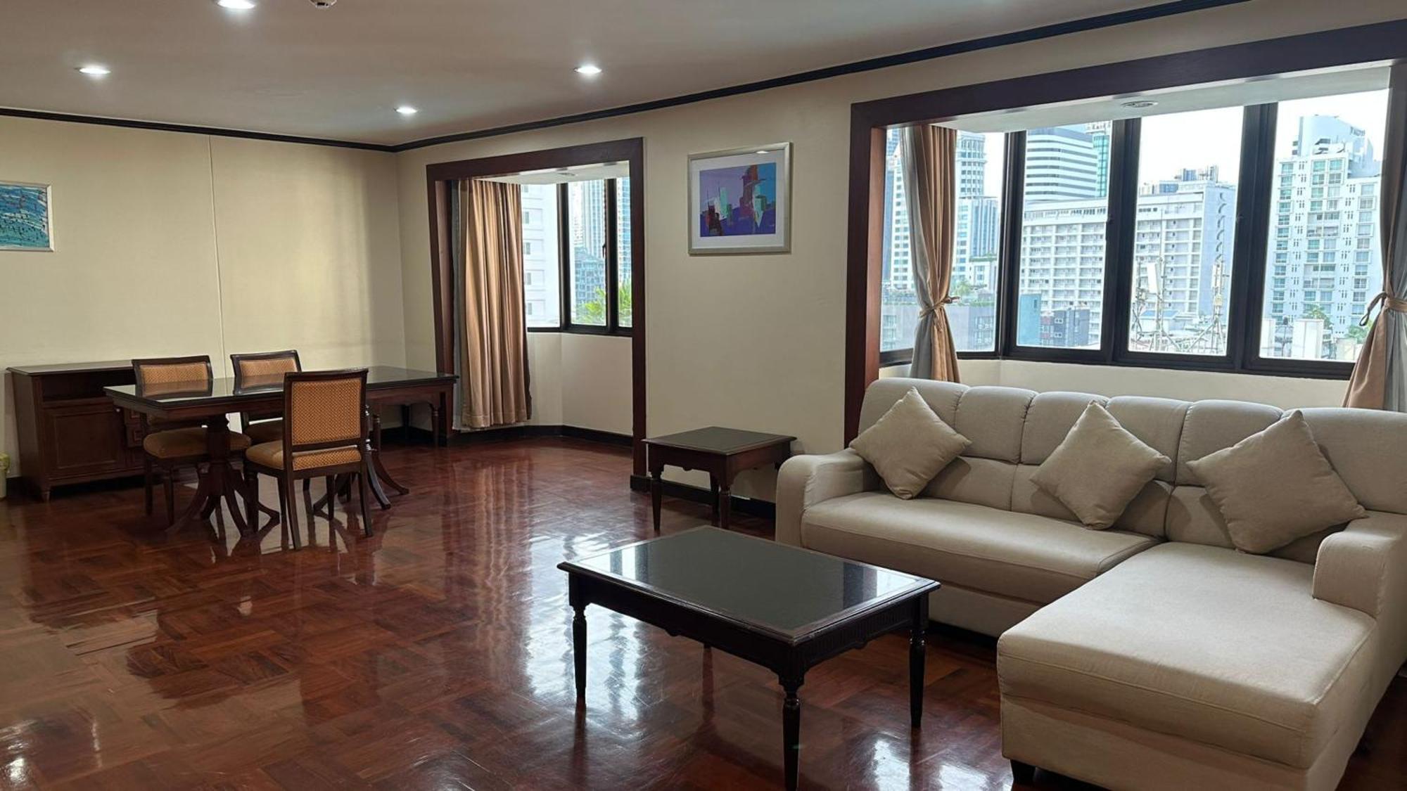 Apartment Fully Furnished Omni Tower Nana - Sukhumvit Soi 4 *