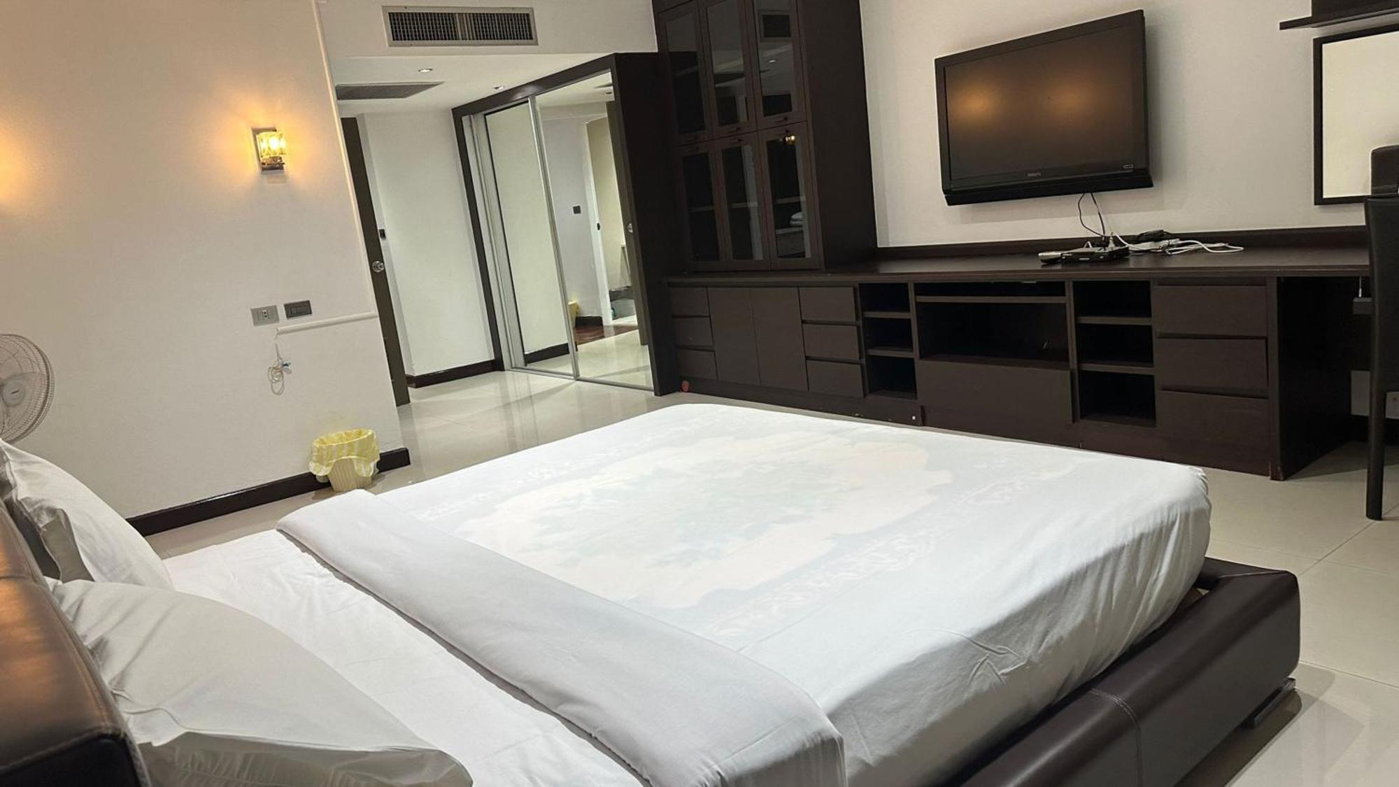 Apartment Fully Furnished Omni Tower Nana - Sukhumvit Soi 4