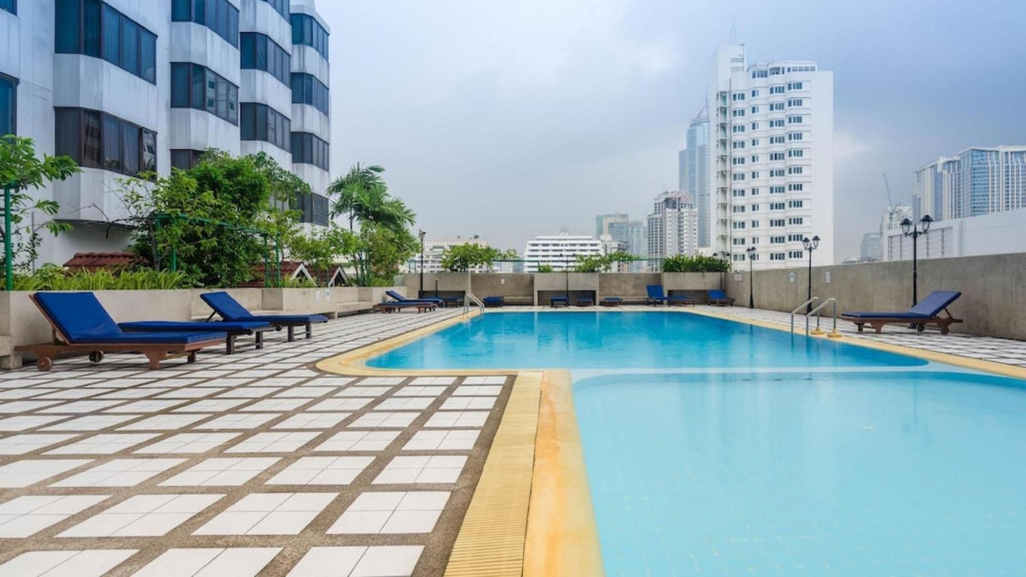 Fully Furnished Omni Tower Nana - Sukhumvit Soi 4 Bangkok