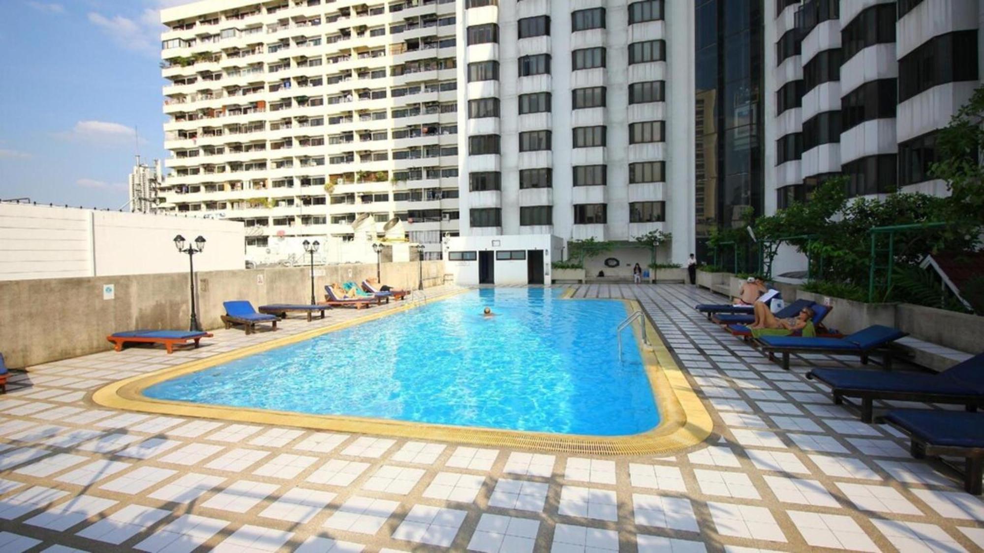 Fully Furnished Omni Tower Nana - Sukhumvit Soi 4