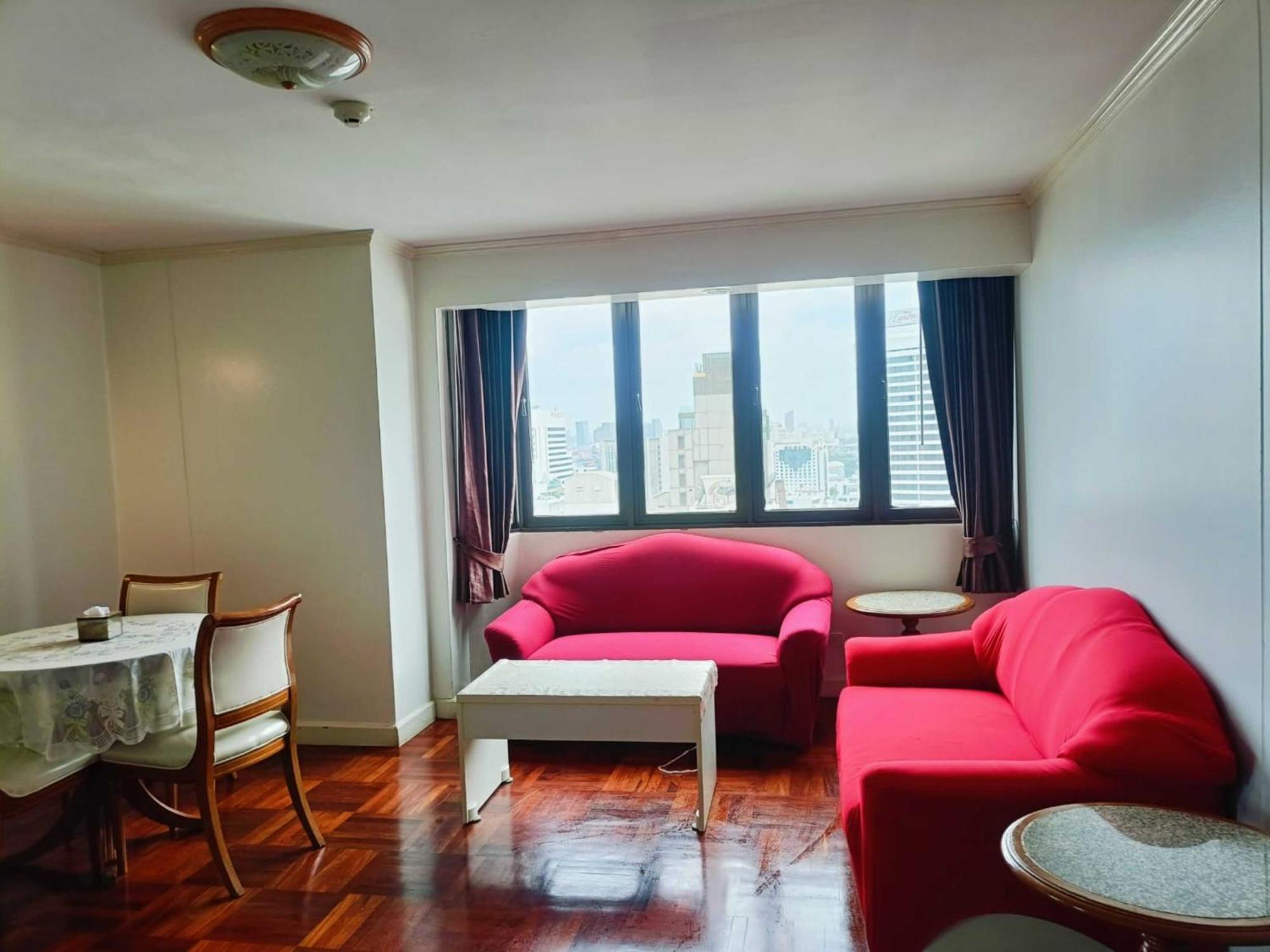 Fully Furnished Omni Tower Nana - Sukhumvit Soi 4 *