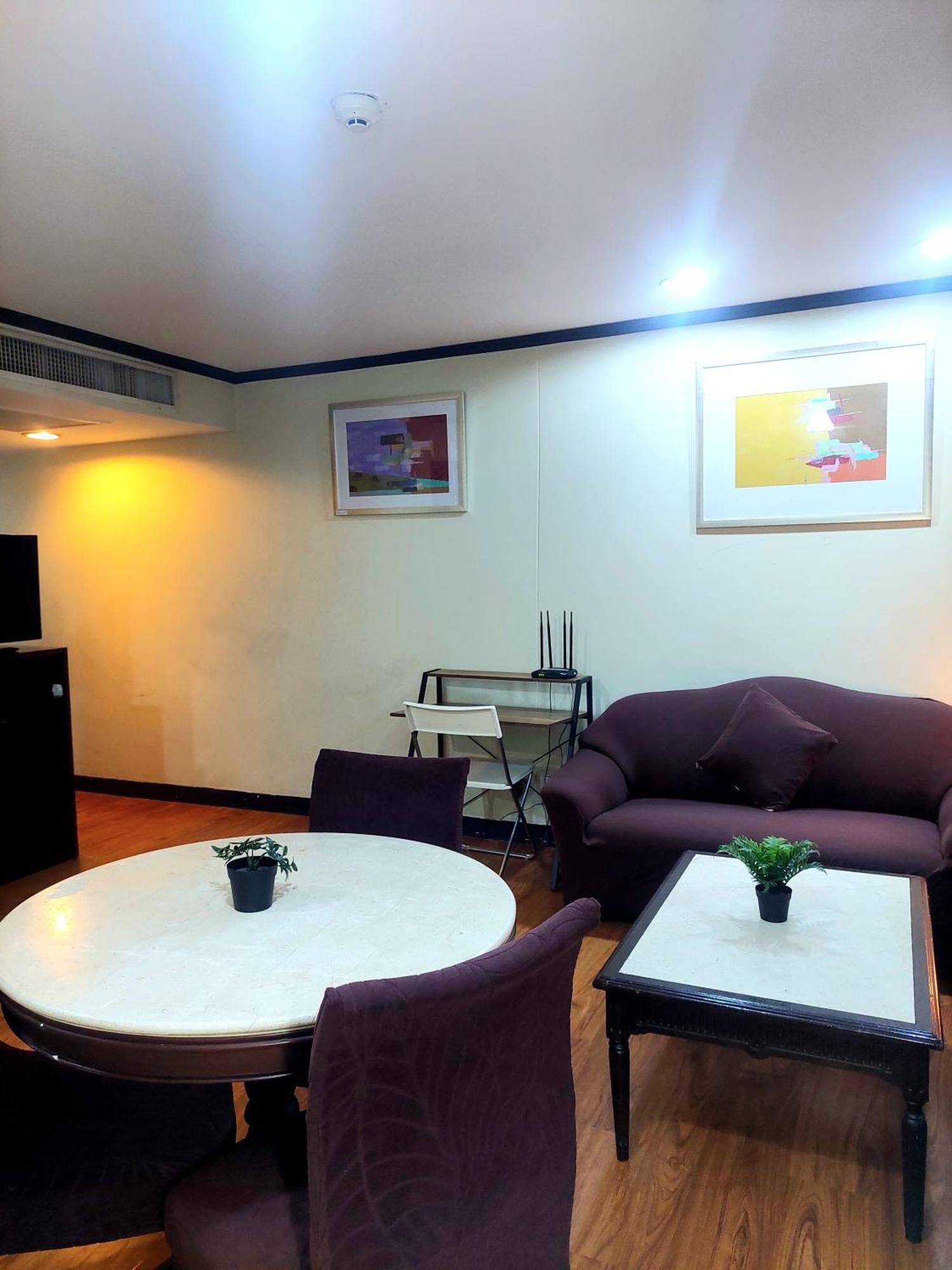 Apartment Fully Furnished Omni Tower Nana - Sukhumvit Soi 4 *