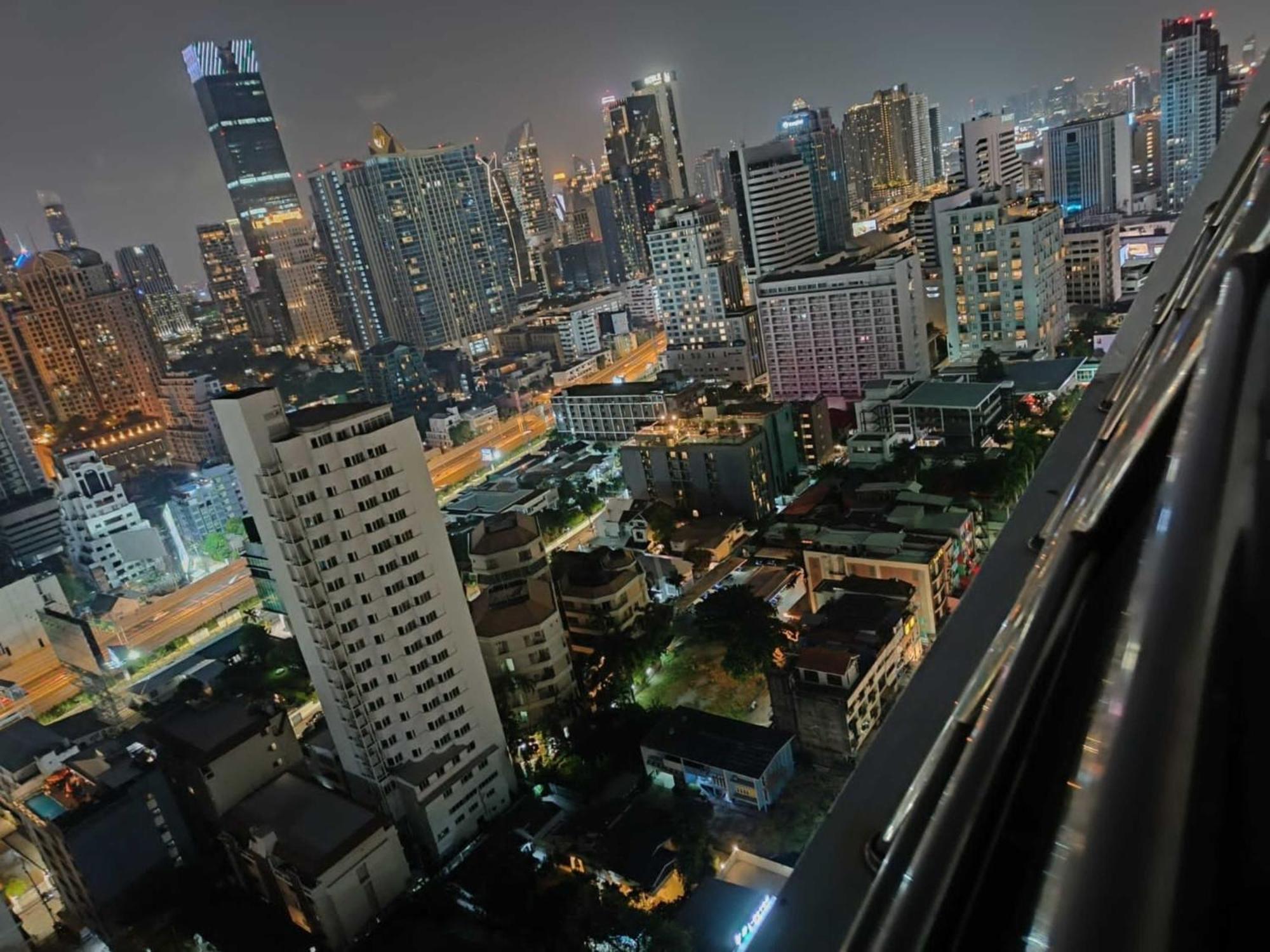Fully Furnished Omni Tower Nana - Sukhumvit Soi 4 公寓 *