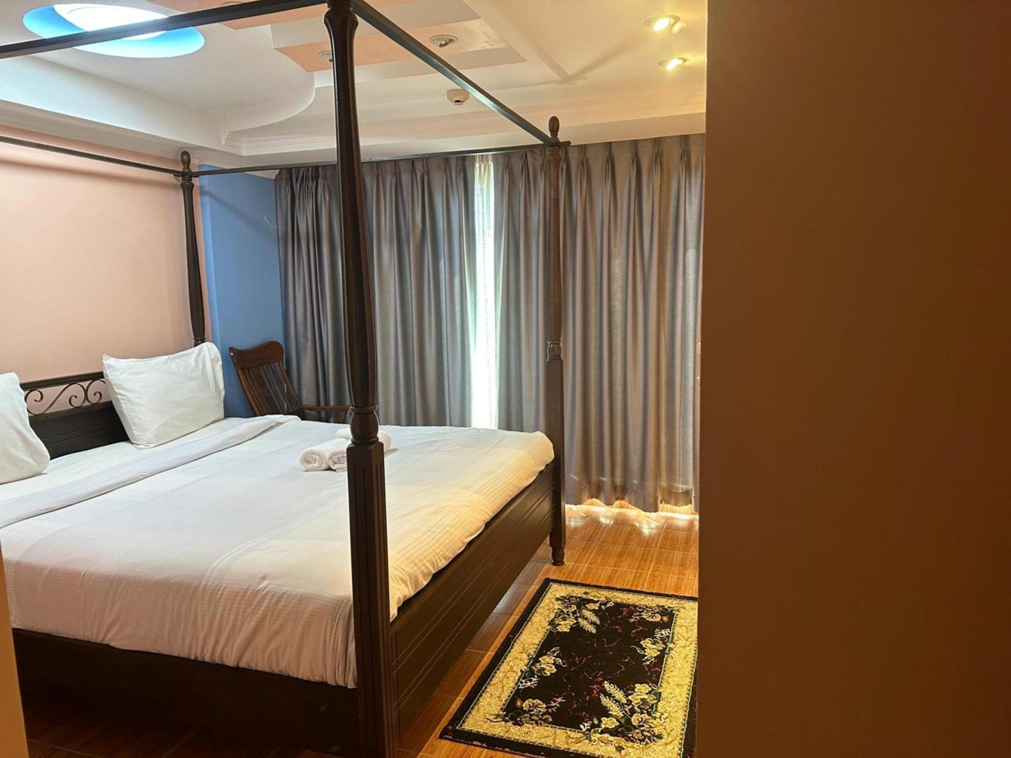 Fully Furnished Omni Tower Nana - Sukhumvit Soi 4 公寓 *